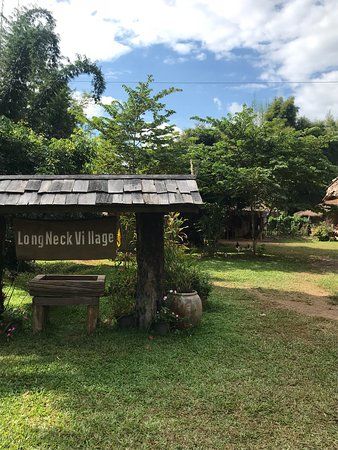 Mae Ping Long Neck Village