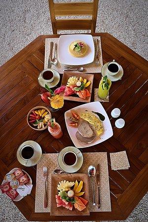 Adi Resto, Bar & Kitchen