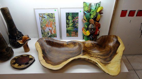 Tico Pod Art House & Gifts