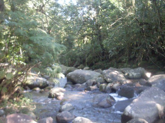 Mae D'agua Waterfall