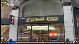 LEGO Pick-a-Brick Discovery Center & Toy Museum