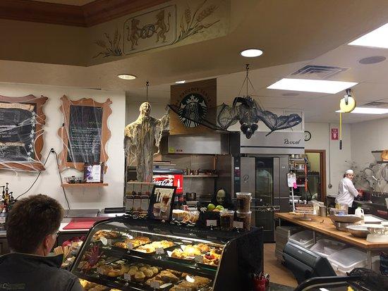 Backeri and Eis Cafe at Zermatt Resort