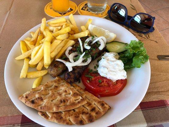 Christos Family Taverna