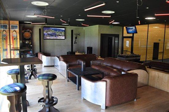 Coolmountain Sports Bar