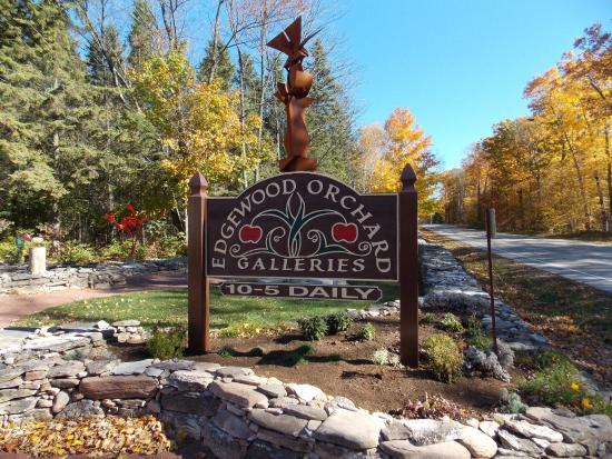 Edgewood Orchard Galleries