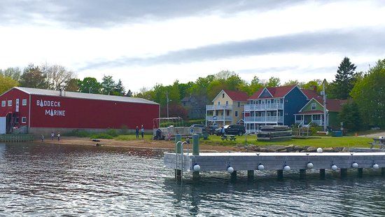 The Water's Edge Gallery of Fine Art & Crafts