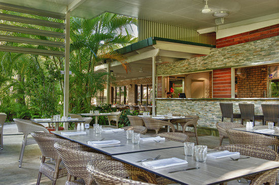 Savannah Bar & Restaurant