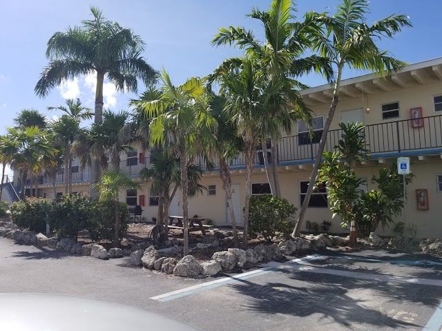 Looe Key Reef Resort & Dive Center