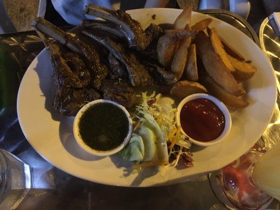 Deer Horn Restaurant & Bar