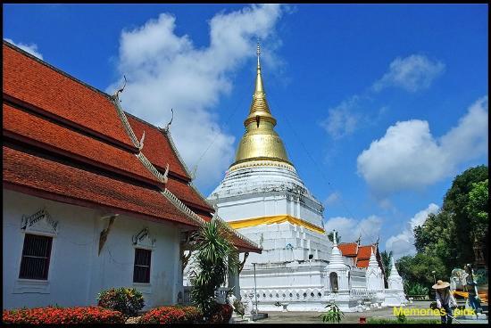 Wat Phra Kaeo Don Tao