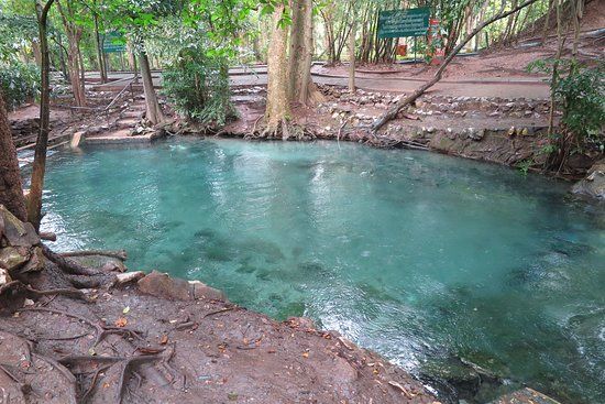 Ban Tha Chang spring