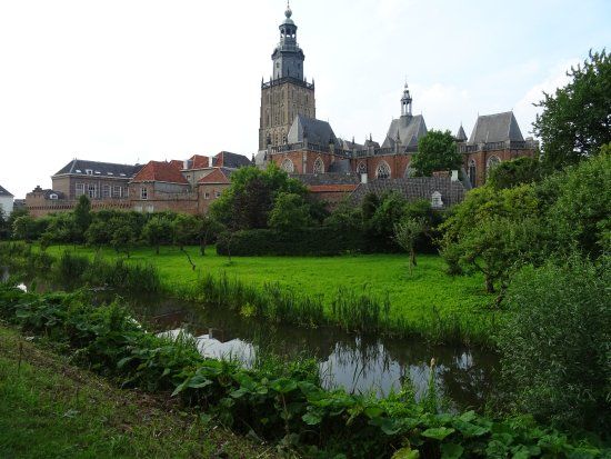 Rijksmonument Walburgiskerk Zutphen