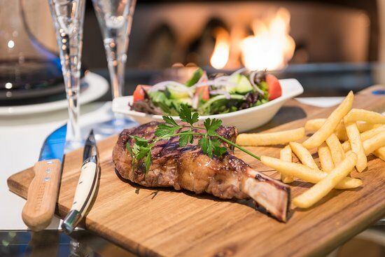 La Piazza Waterfront Restaurant